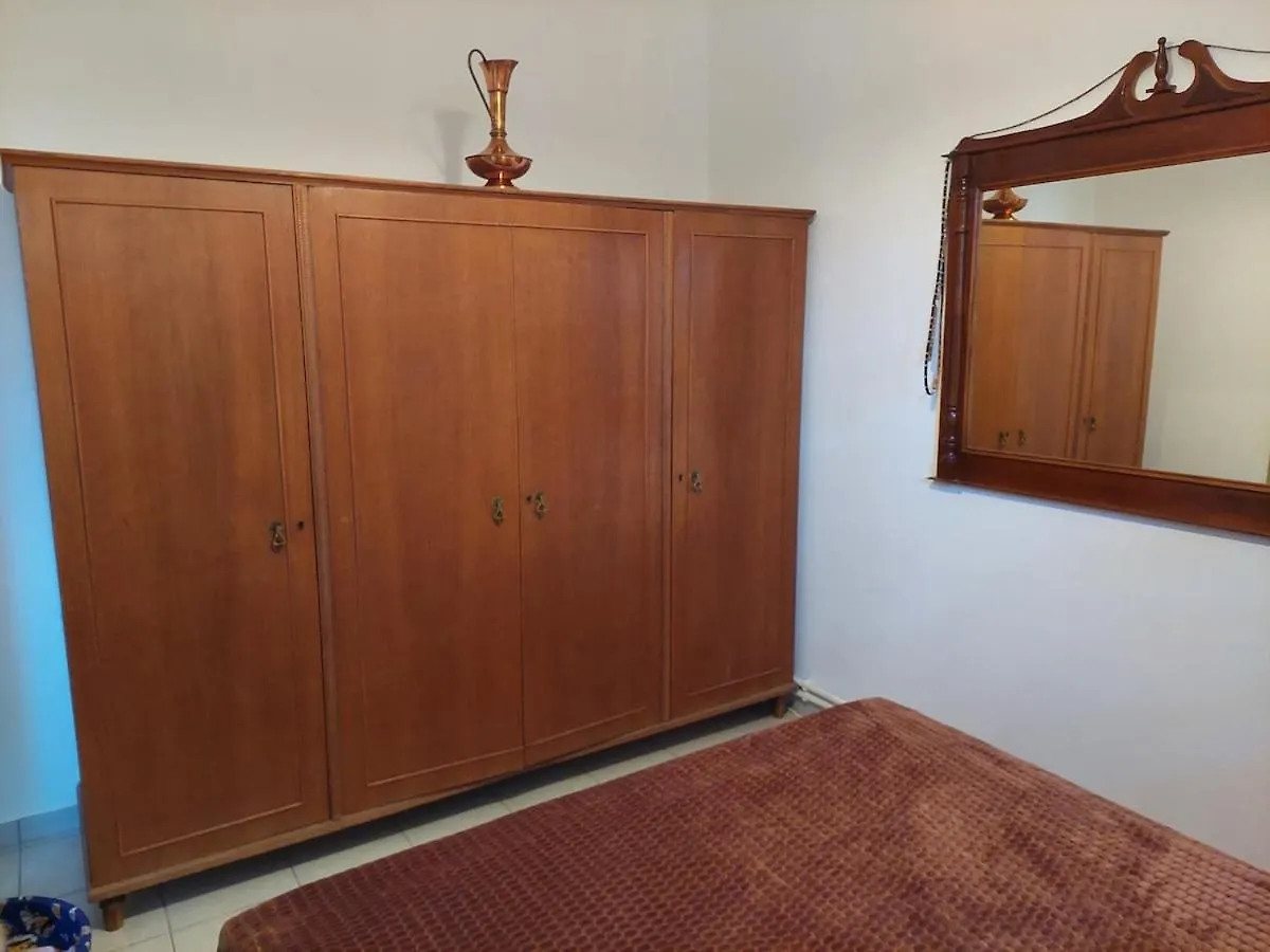 Peraía Nataliia Apartment